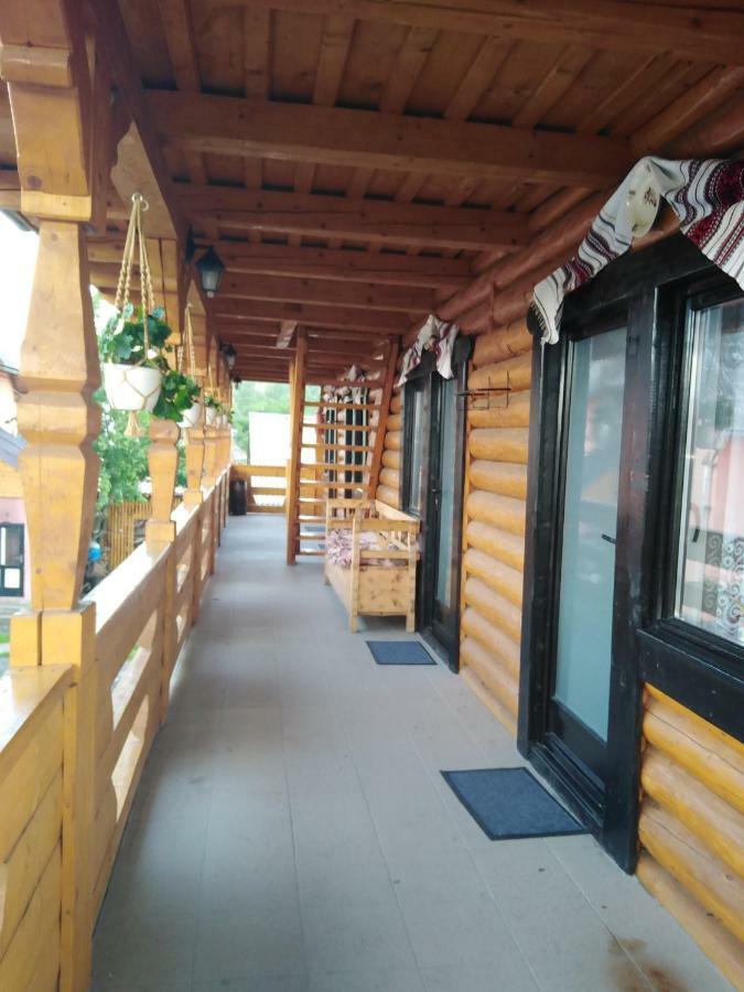 Pensiune Agroturistica "Casa Teodora" Budeşti Exterior foto